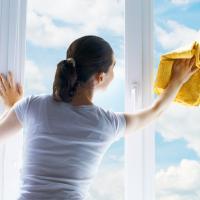 Poznáte tieto vychytávky na umývanie okien?